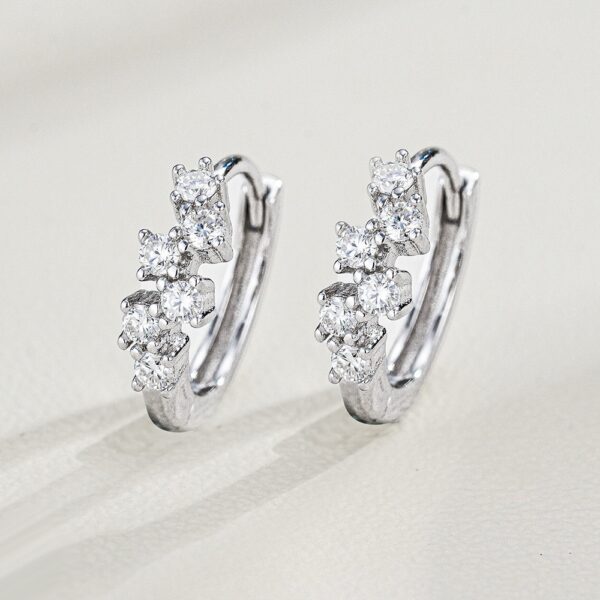 S925纯银莫桑钻耳钉方形几何